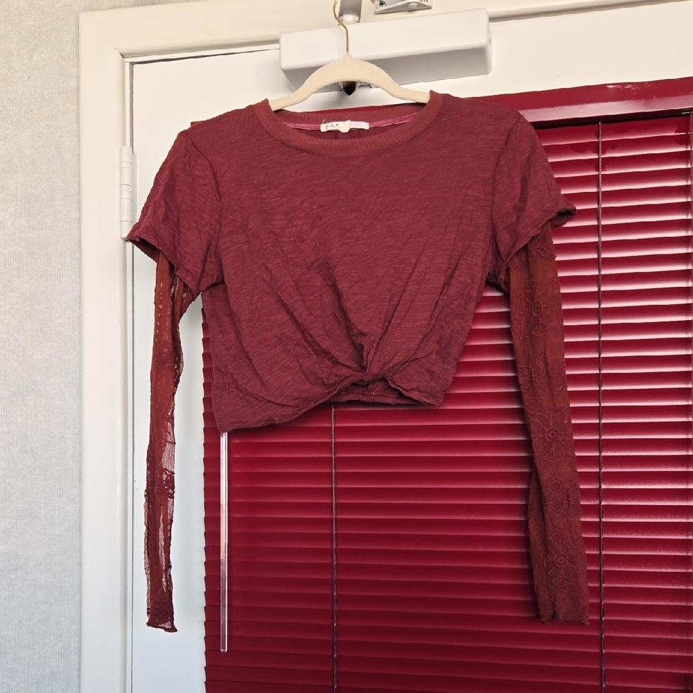 Women's Red Lace Sleeve Top